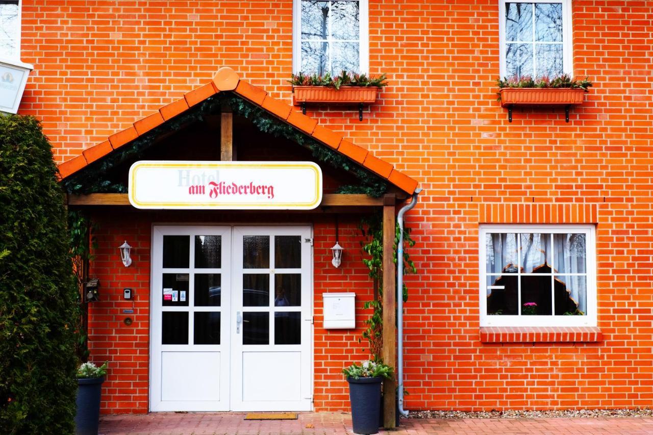 Garni Am Fliederberg Hotel Schwerin  Esterno foto